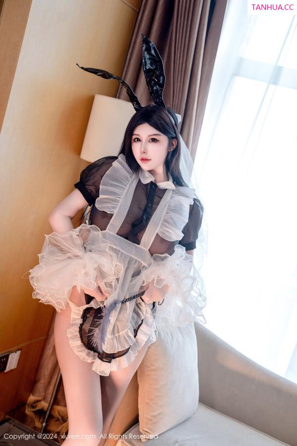  [XiuRen]高清写真图 2024.08.14 No.9010 陈芊儿 丝袜美臀第18张图片